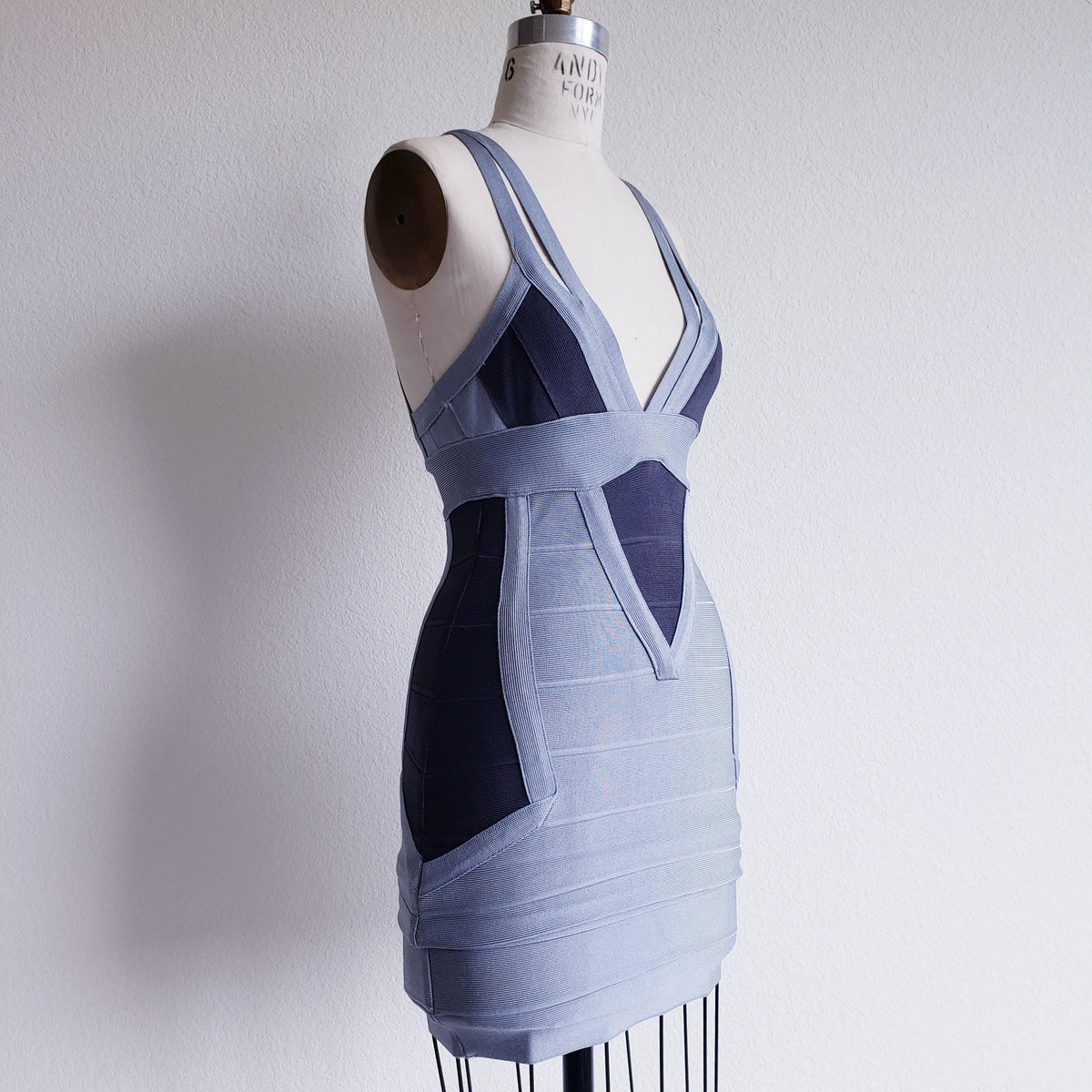 Vintage 00s Gray Herve Leger Bandage Dress-Small ChicCityVintage Vintage 00s Gray Herve Leger Bandage Dress-Small ChicCityVintage