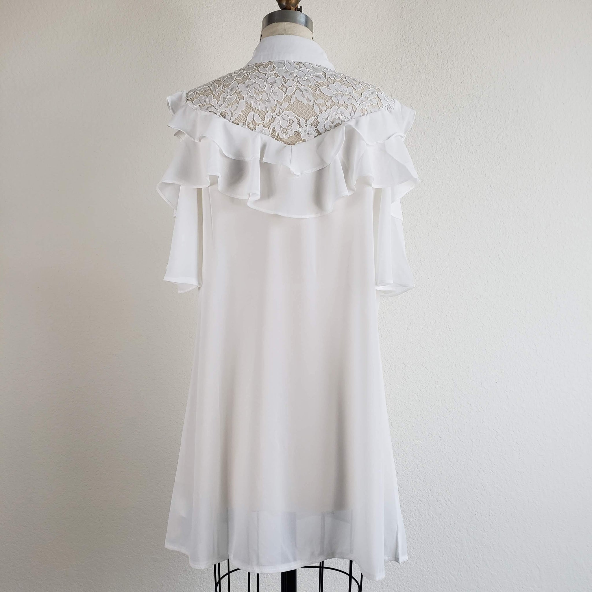 Lovely Lace Ruffle Tunic Top - ChicCityVintage