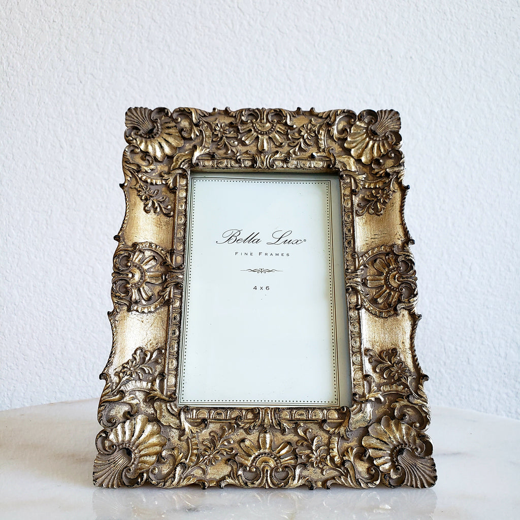 Vintage Bella Lux Bronze Table Top Picture Frame - ChicCityVintage