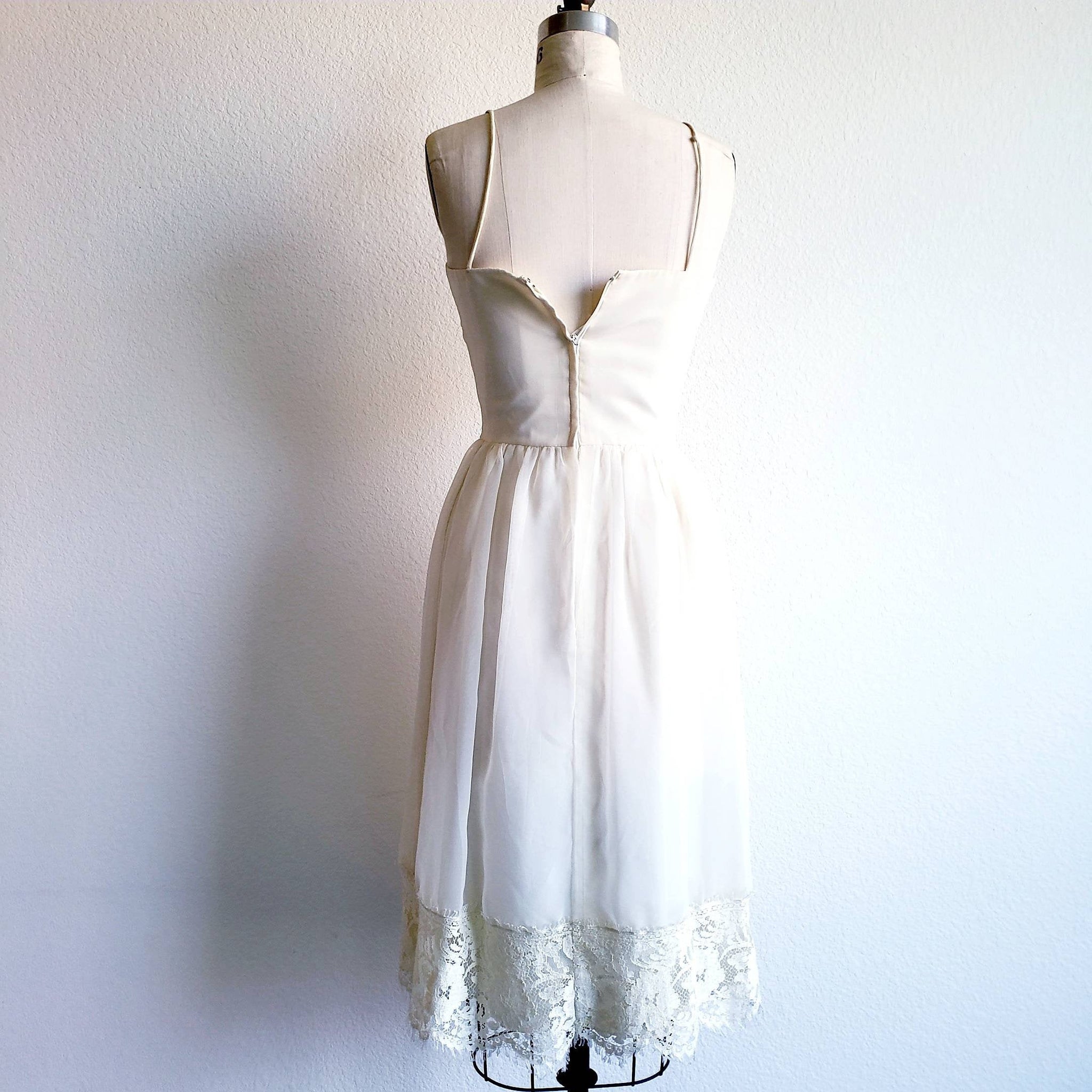 Vintage 80s JC Penny Chiffon Lace Dress – ChicCityVintage