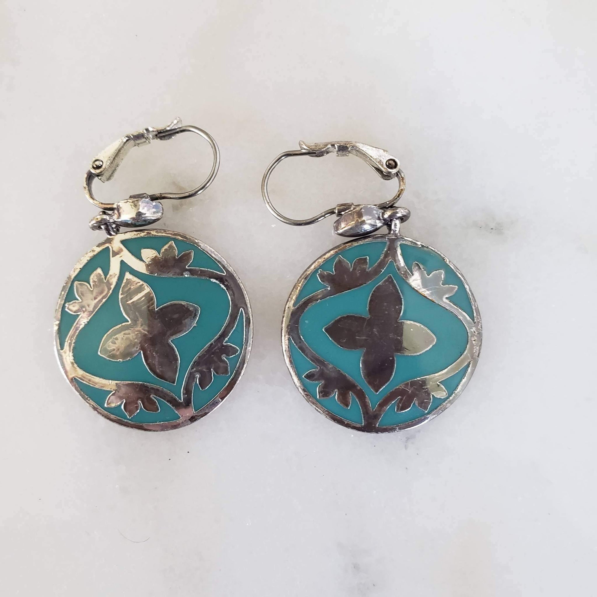 Silver Tone And Turquoise Colored Circle Dangle Drop Earrings - ChicCityVintage